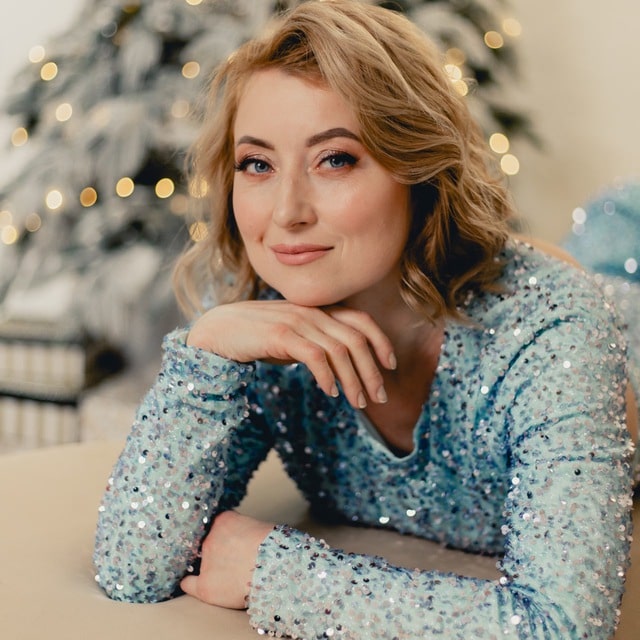 Олена Таргет